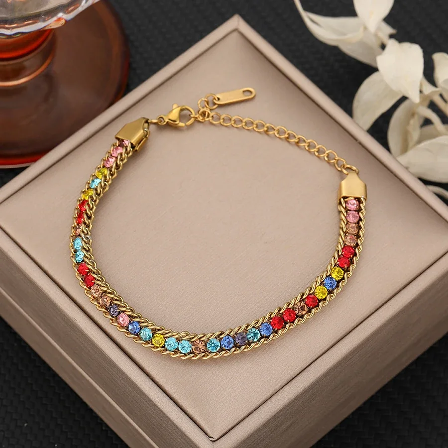Foto del producto: Pulsera de cadena con fila de circonitas redondas y bordes grumete, acero inoxidable