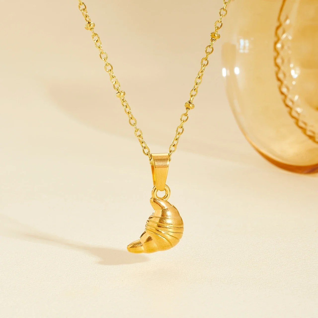 Shell Pendant Necklace with Beaded Link Chain, Gold-Plated Steel