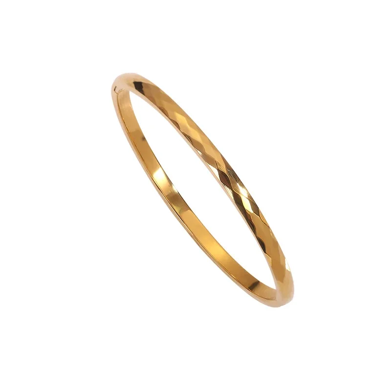 Faceted Hinged Bangle in 18K Gold-Plated Stainless Steel