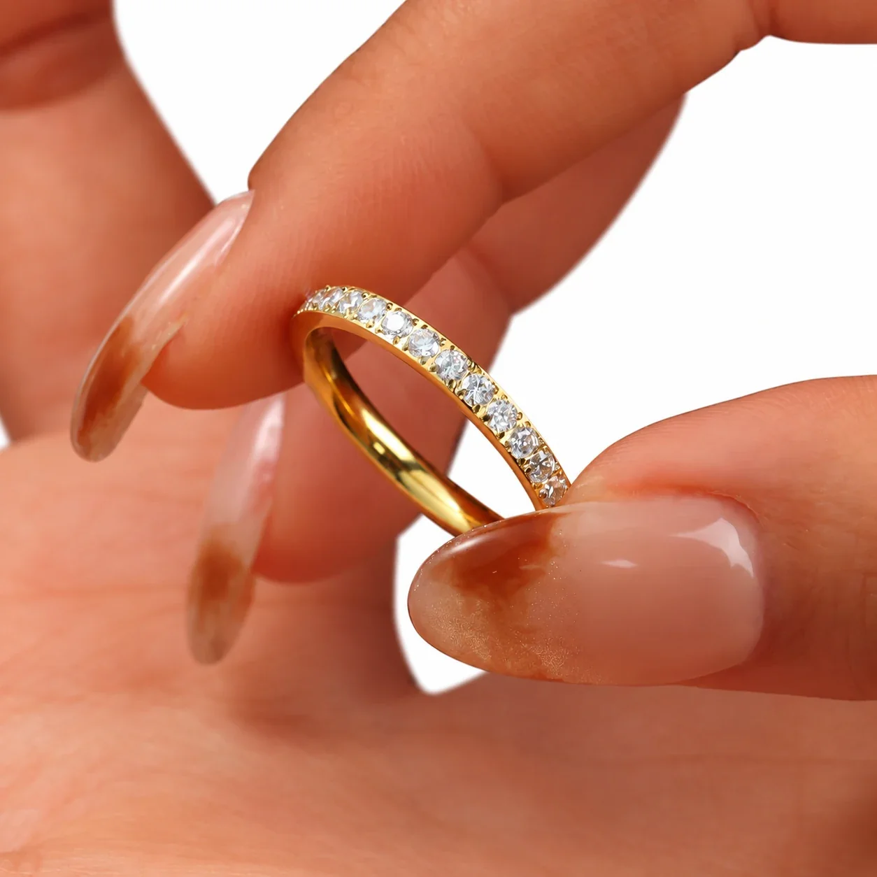 Round Crystal Eternity Band Ring in Gold-Plated Stainless Steel