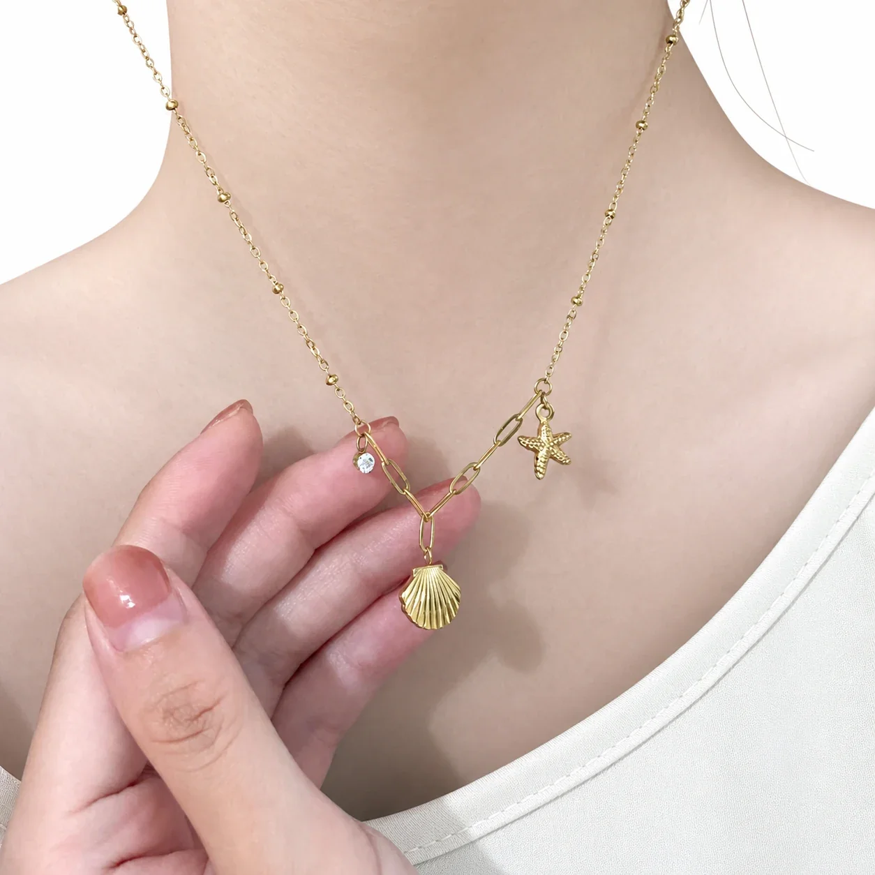Coastal Gold-Plated Shell Starfish Paperclip Necklace