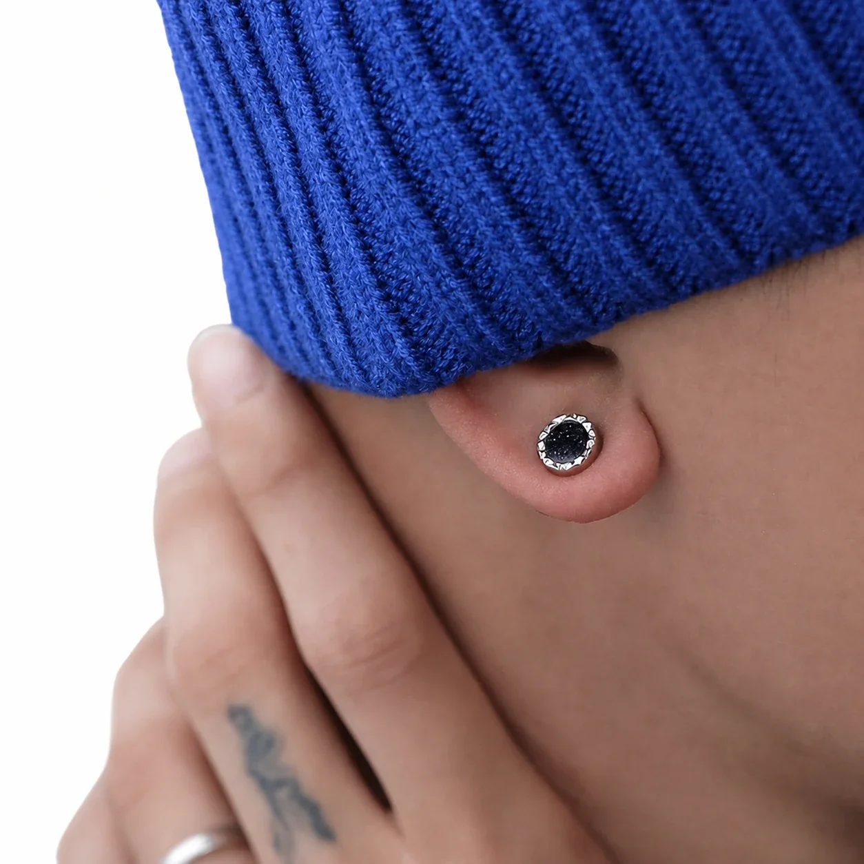 Edgy Stainless Steel Faceted Rim Black Round Stud Earrings
