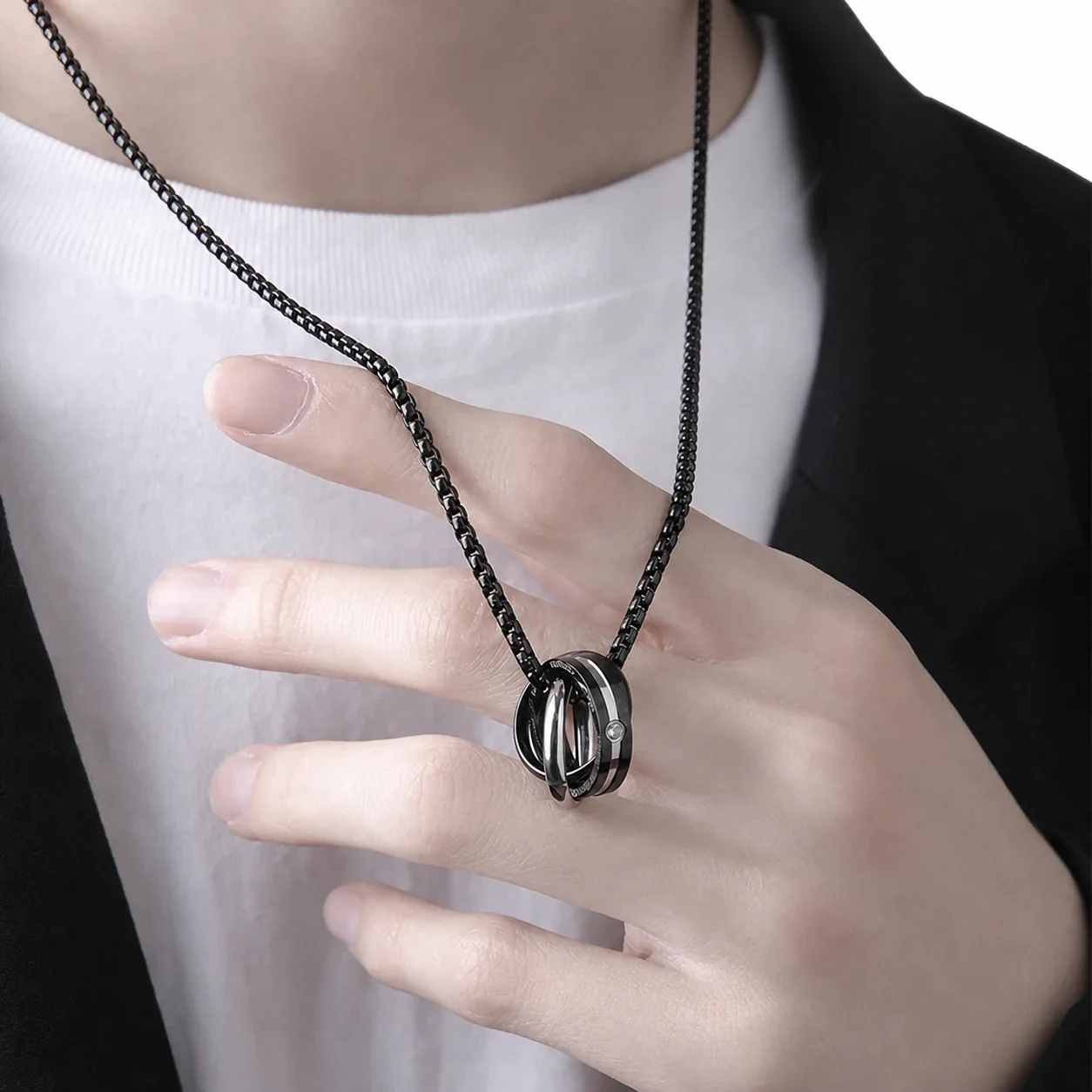Black-Tone Stainless Steel Triple Ring Box Chain Necklace