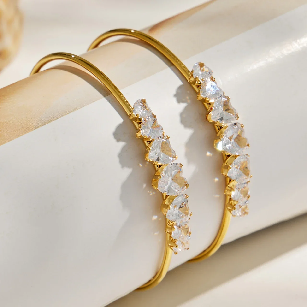 Cuff Bangle Heart-Cut CZ Gold-Plated 316 Stainless Steel