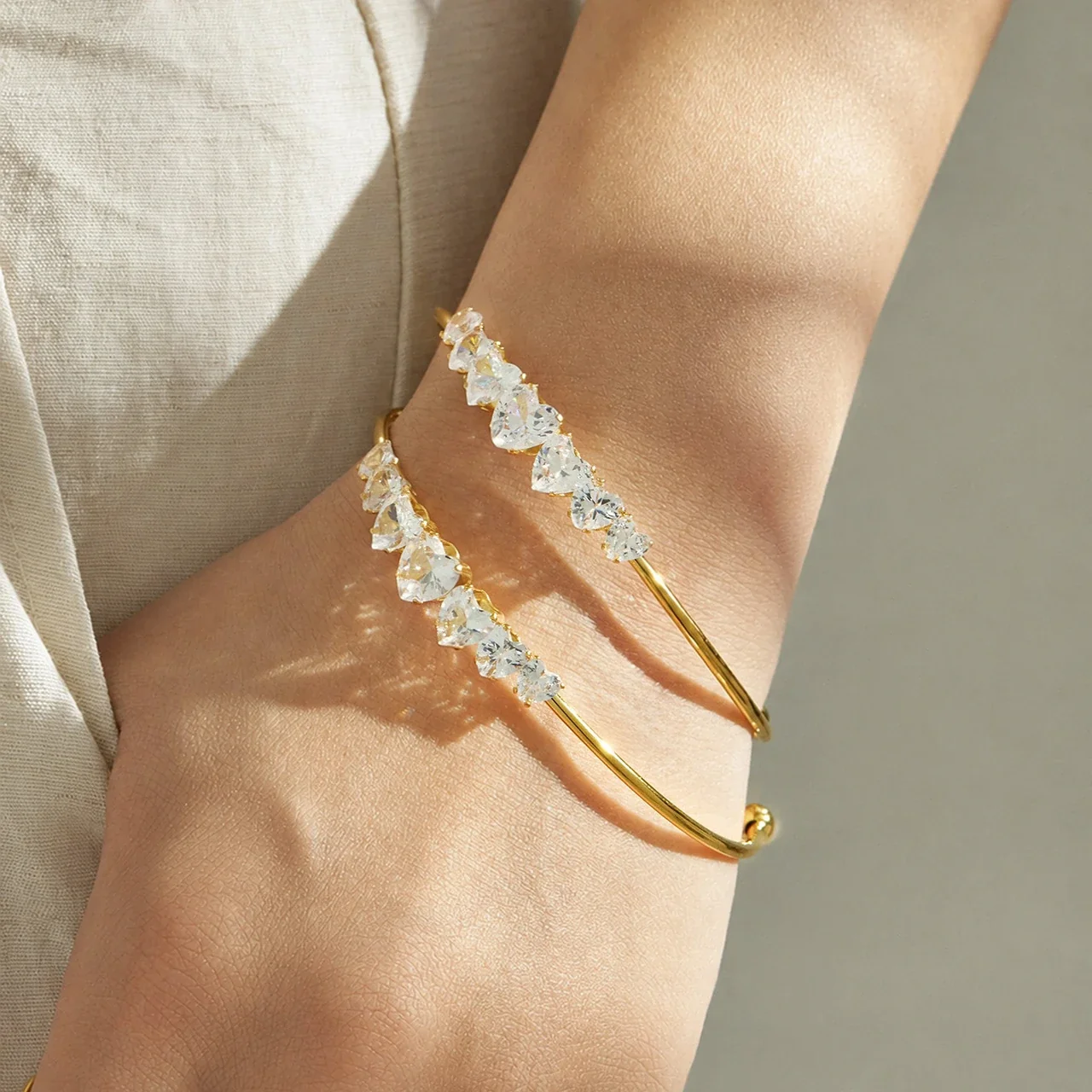Cuff Bangle Heart-Cut CZ Gold-Plated 316 Stainless Steel