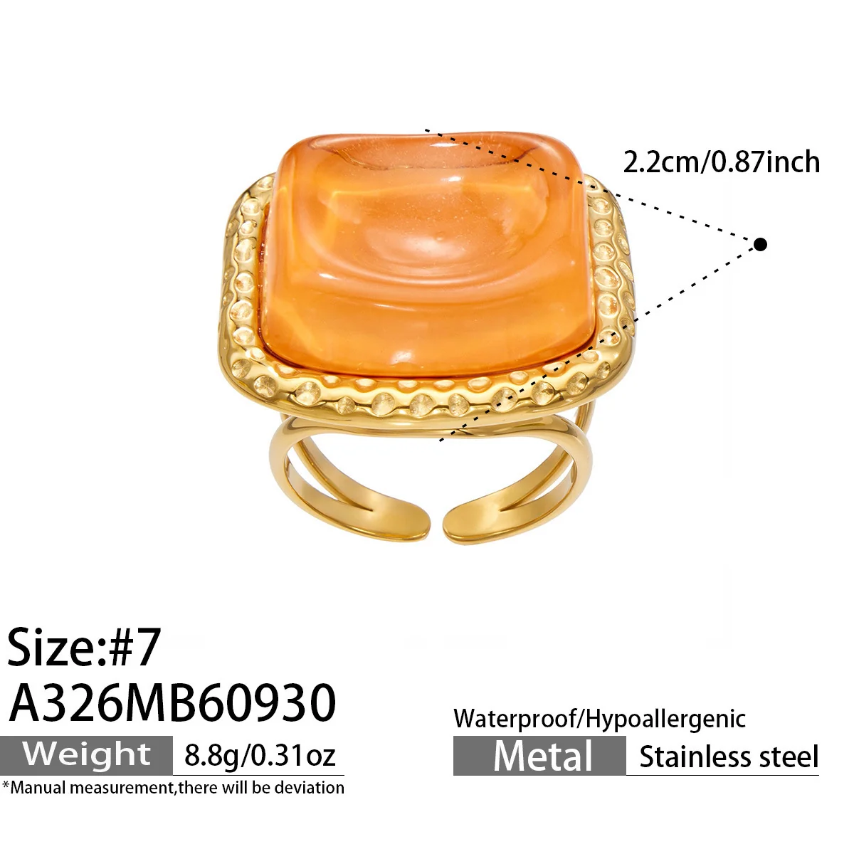 Foto del producto: Anillo de acero chapado en oro con cabujón cuadrado de resina y textura martillada