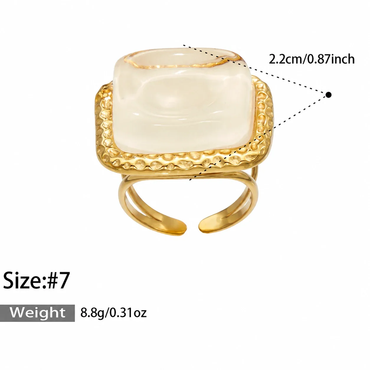 Foto del producto: Anillo de acero chapado en oro con cabujón cuadrado de resina y textura martillada