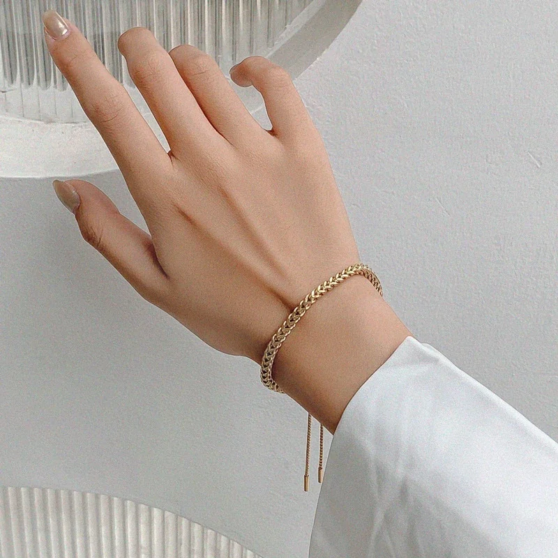 Foto del producto: Pulsera de Cadena, Eslabones Cubanos con Cierre Deslizante, Acero Inoxidable Chapado en Oro