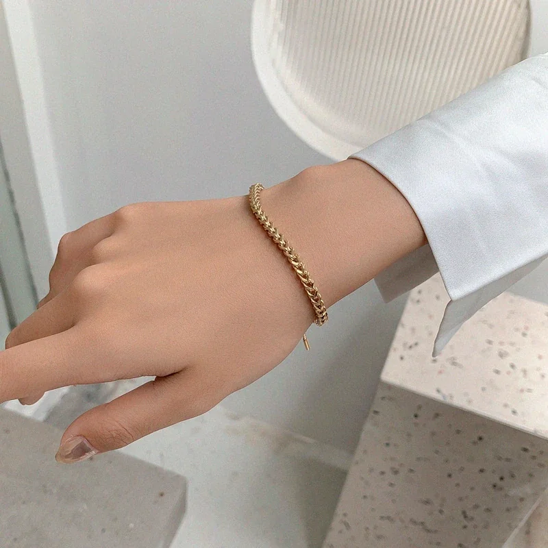 Foto del producto: Pulsera de Cadena, Eslabones Cubanos con Cierre Deslizante, Acero Inoxidable Chapado en Oro