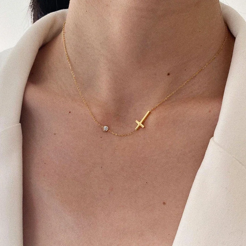 Ketting met Kruishanger en Kastgezet Kristal, 18K Verguld productfoto