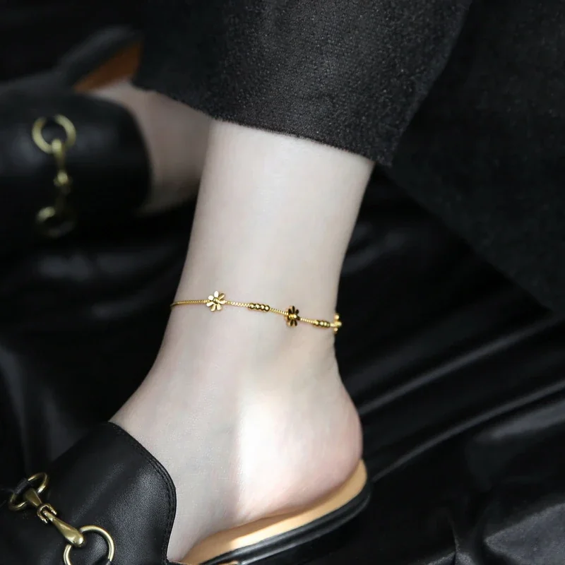 Daisy Bead Box Chain Anklet in Gold-Tone Stainless Steel