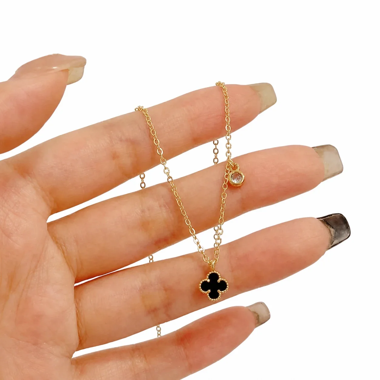 Dainty 18K Gold-Plated Clover Bead-Edge Pendant Necklace