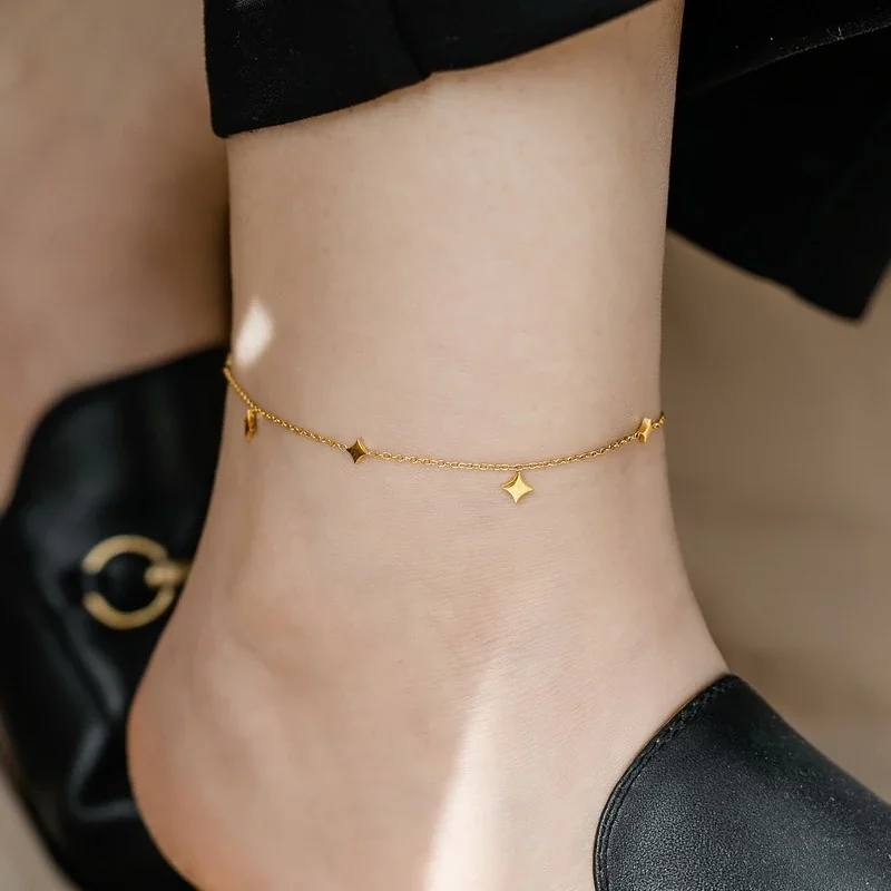 Produktfoto: Stern-Charm-Fußkette mit sieben Rautenmotiven, Edelstahl