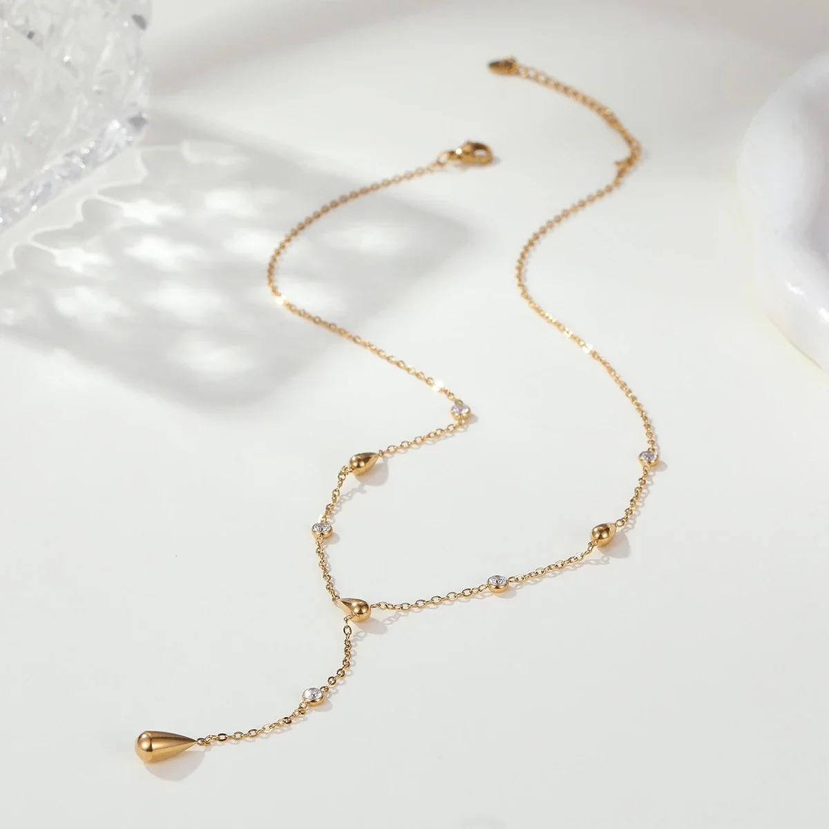 Y-dropketting met druppelhangers, verguld productfoto