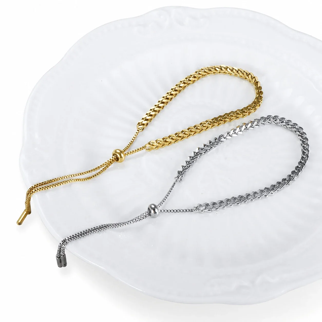 Produktfoto: Weizen-Glieder Edelstahl Armband mit Bolo-Verschluss, 18K vergoldet
