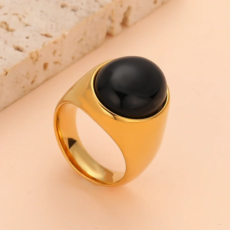 Signet Ring with Oval Cabochon Bezel and Tapered Band