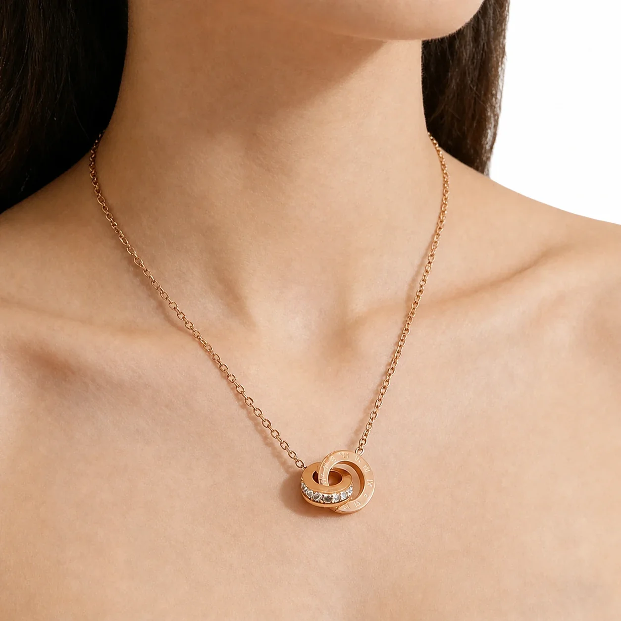Refined Rose Gold-Plated Roman Numeral Crystal Pendant Necklace