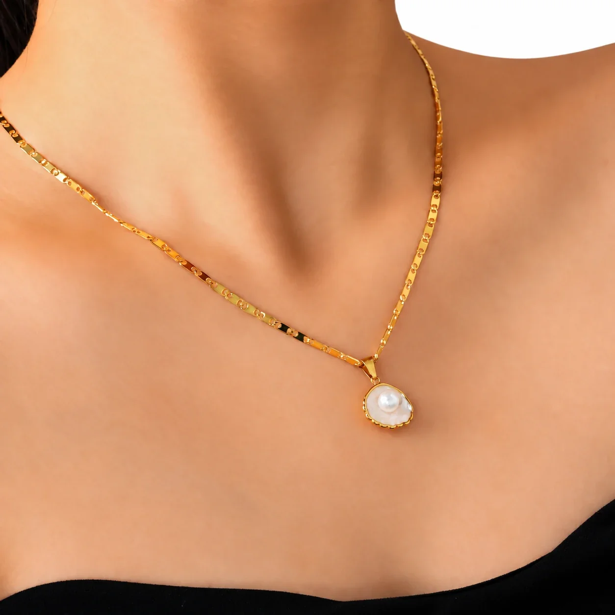 Pendant Necklace, Shell Inlay Pearl & Scalloped Rim, Stainless Steel