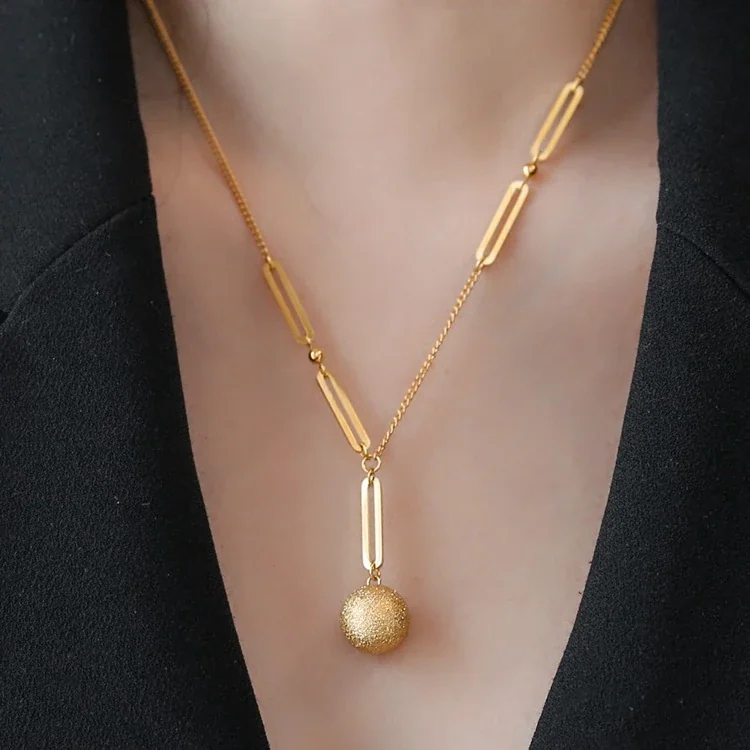 Hangerketting met structuurbol en staafschakels, goudverguld staal productfoto