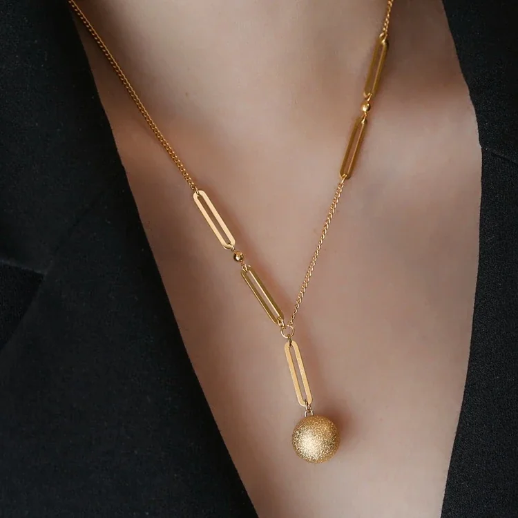 Hangerketting met structuurbol en staafschakels, goudverguld staal productfoto