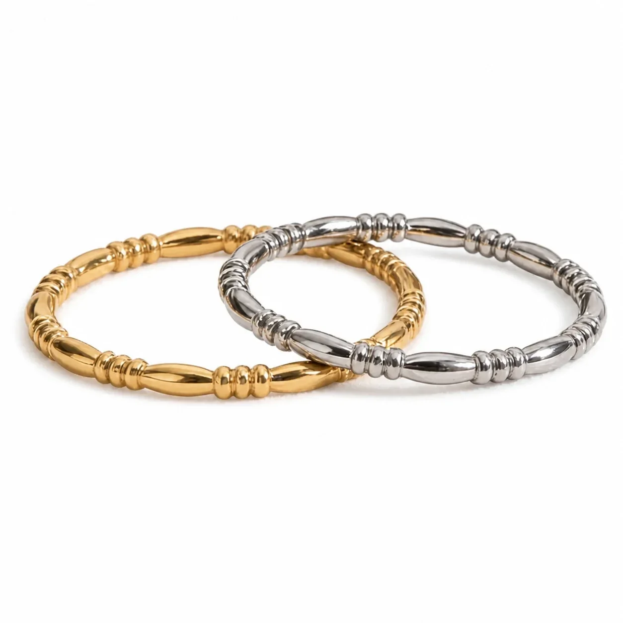 Foto del producto: Pulsera rígida de acero inoxidable 316 con cuentas oliva y PVD oro 18K