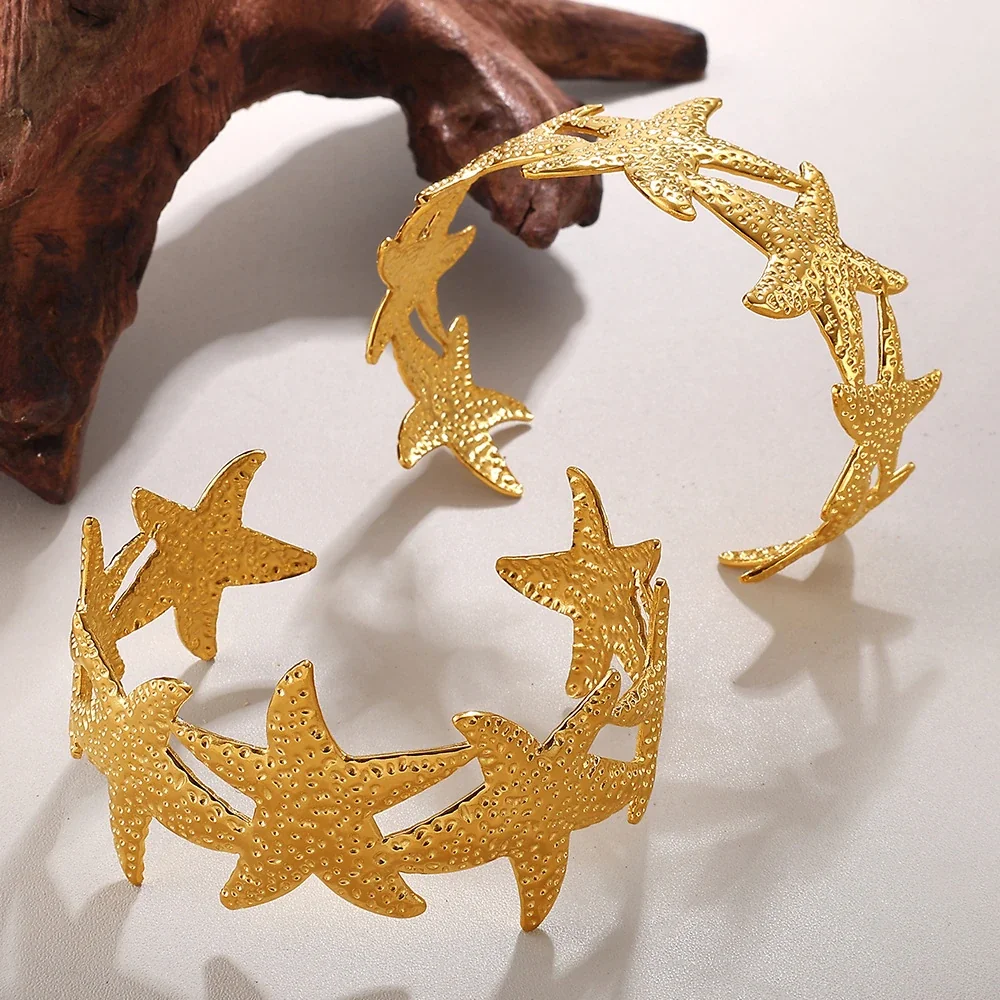 Cuff Bracelet with Starfish & Sea Motifs, 18K Gold-Plated