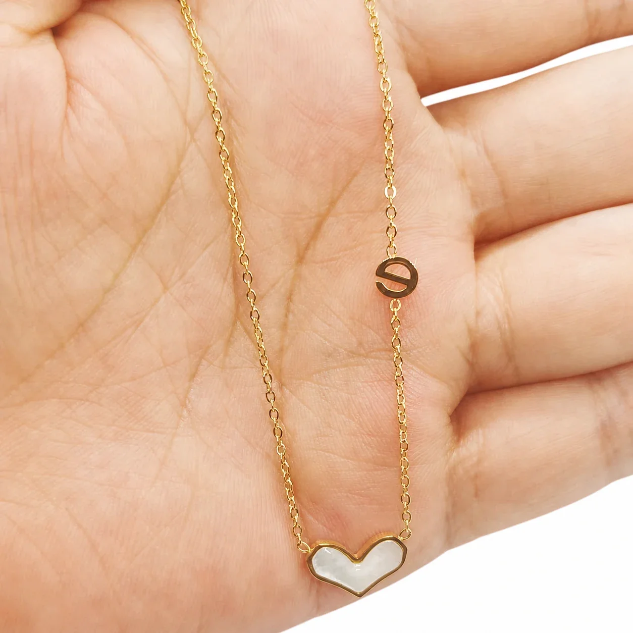 Luminous 18K Gold-Plated Shell Heart Link Necklace