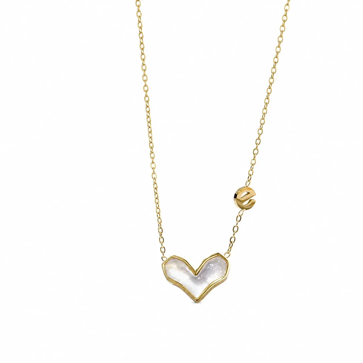 Luminous 18K Gold-Plated Shell Heart Link Necklace - Gold / White
