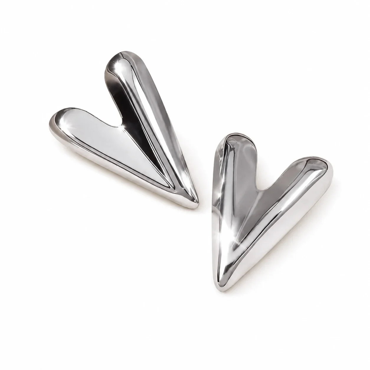 Foto del producto: Pendientes acero inoxidable 316 PVD con forma de corazón y ranura en V en relieve