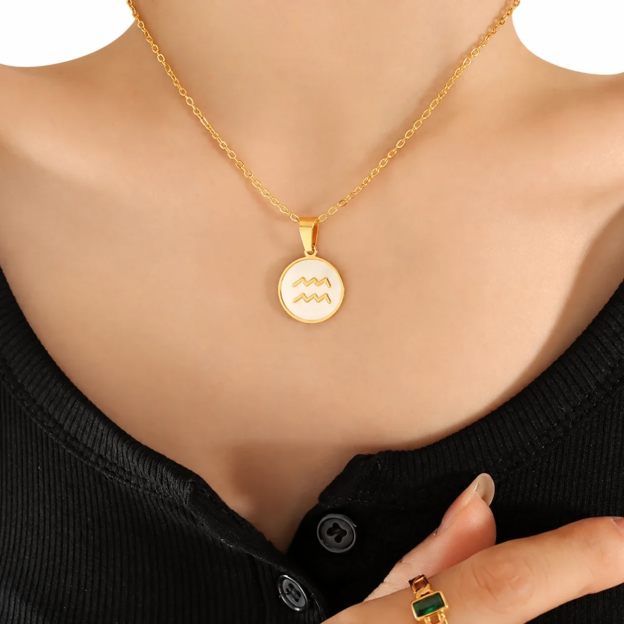 Zodiac Necklace with White Shell Disc, Gold-Plated Steel - Gold Aquarius , 40 + 5 cm