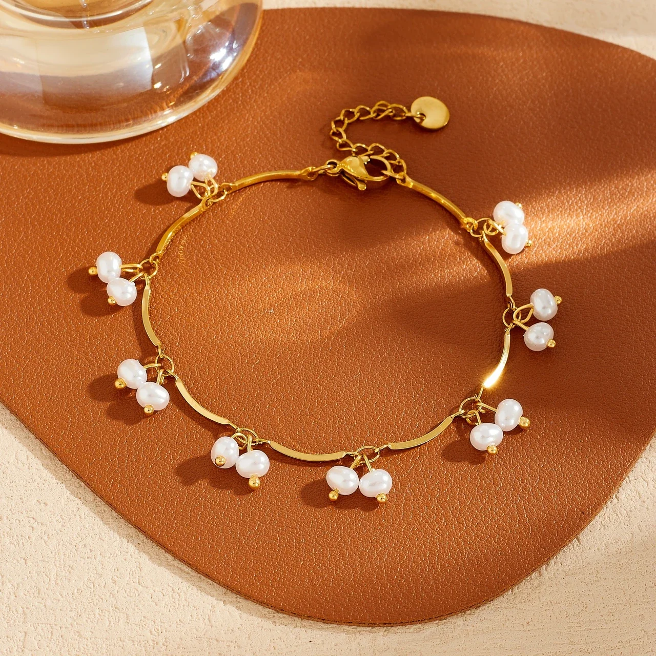 Pearl Cluster Bracelet with Curved Bars, Gold-Plated Steel