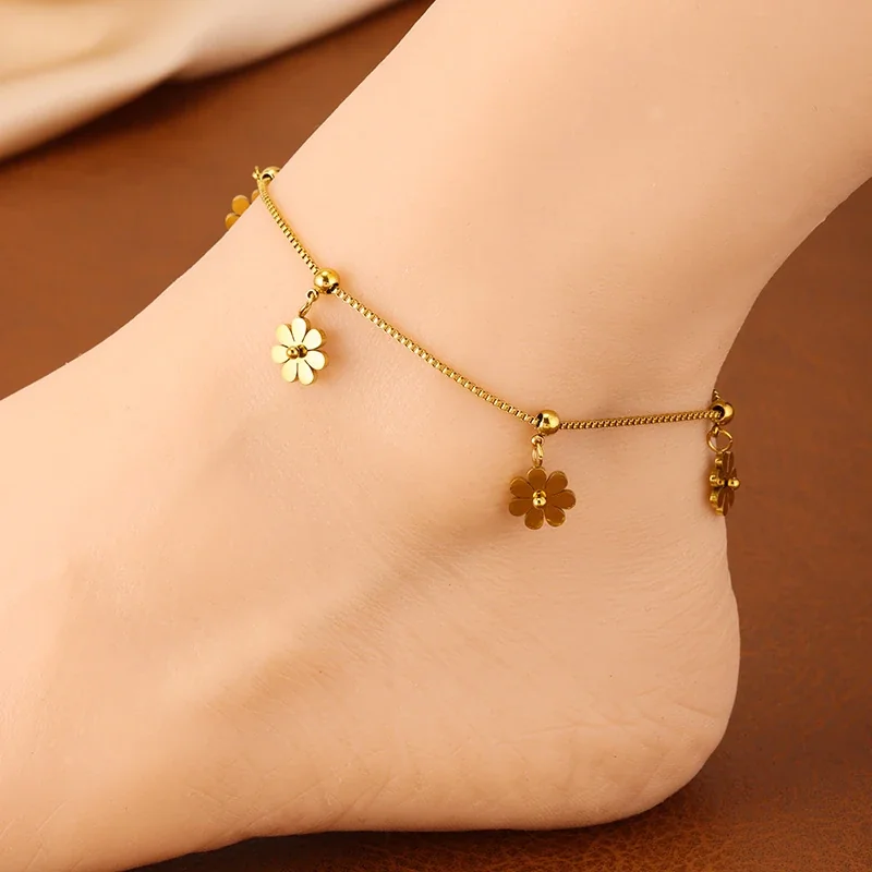 Daisy Charm Box Chain Anklet with Beads, 18K Gold-Plated Steel