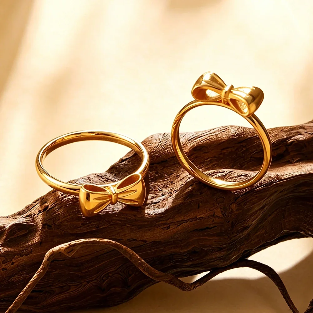 Bow Ring with Sculpted Ribbon Loops in Gold-Plated Steel