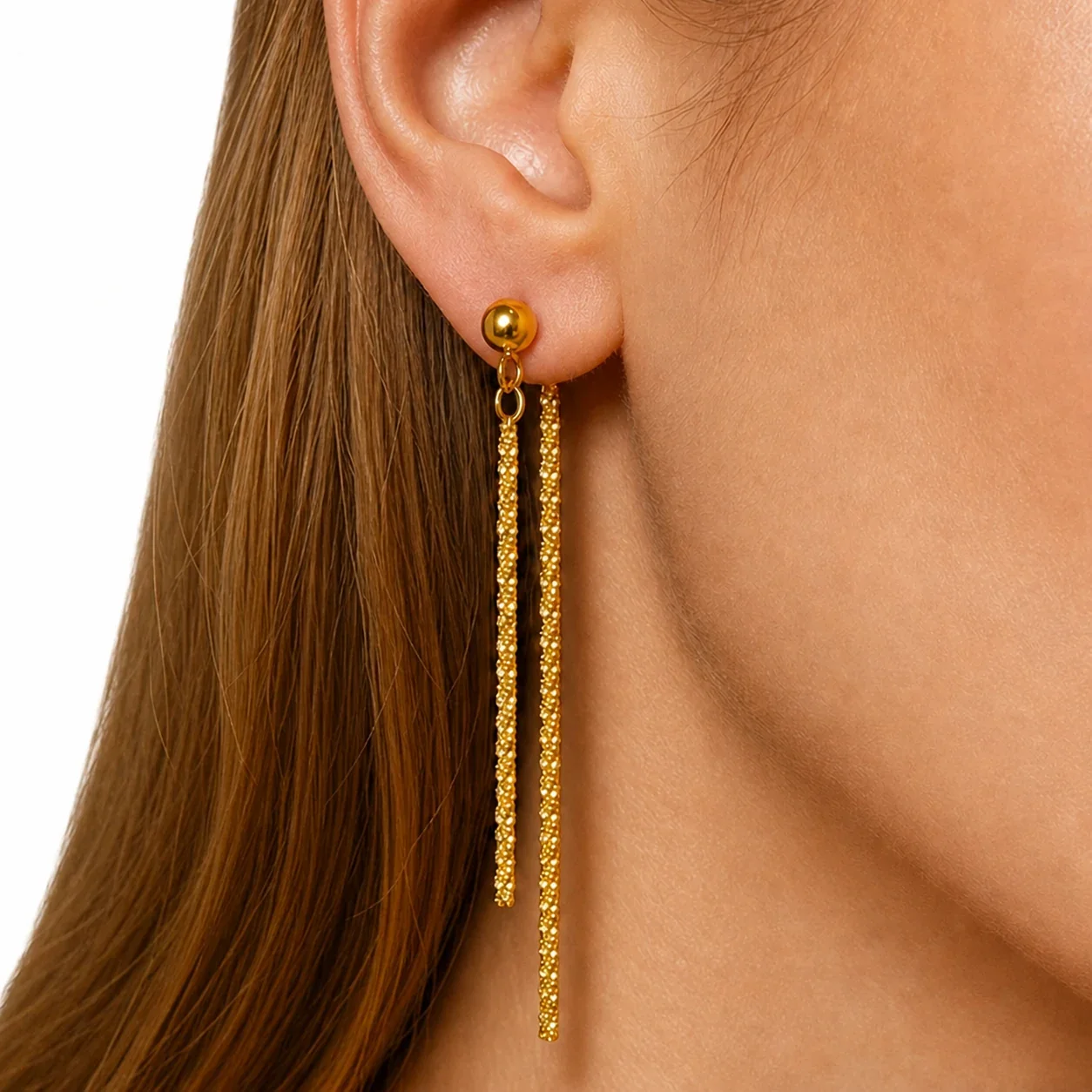 Foto del producto: Pendientes aro acero inoxidable con bola, cadenas colgantes y PVD dorado
