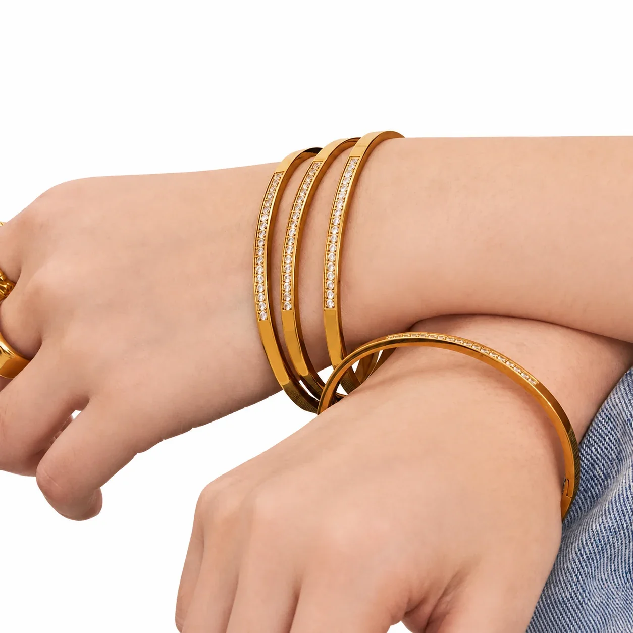 Polished Gold-Plated 316L Pavé Bar Hinge Bangle