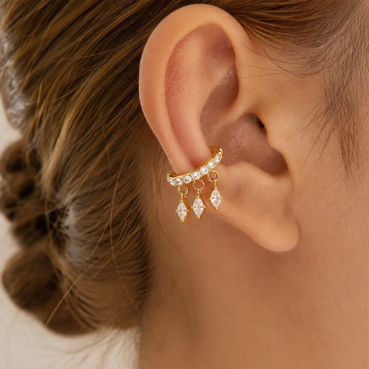 Ear cuff: kristallen rij & marquise hangers, verguld roestvrij staal productfoto