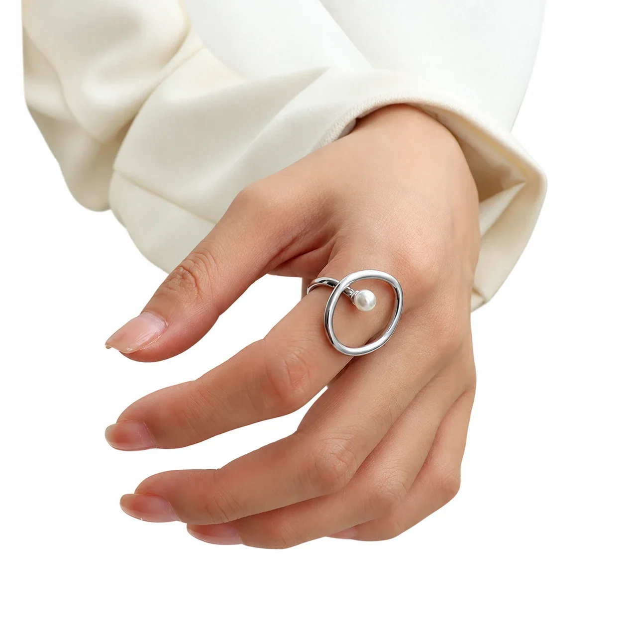 Oval Orbit Pearl-Effect 18K Gold-Plated Steel Ring - Silver