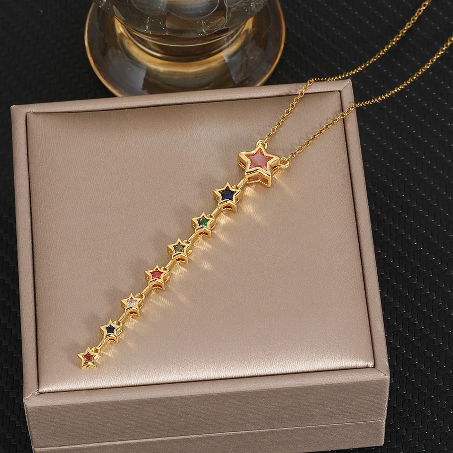 Produktfoto: Star Necklace with Cascading Crystals, Gold-Plated Stainless Steel