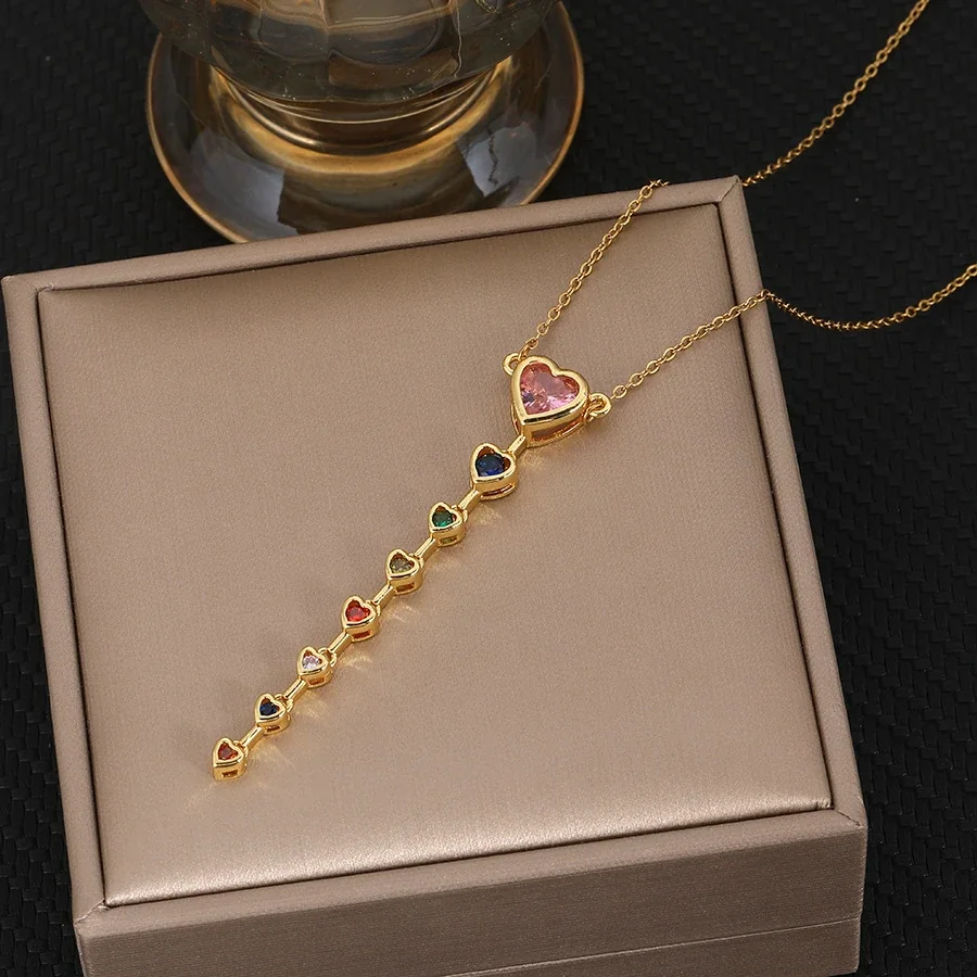 Produktfoto: Star Necklace with Cascading Crystals, Gold-Plated Stainless Steel