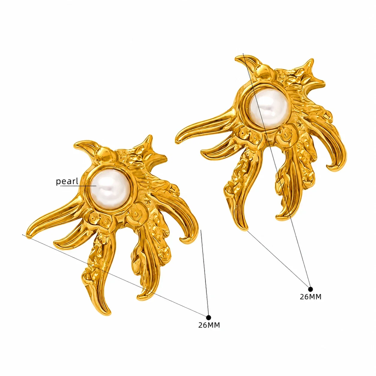 Gilded 18K Gold-Plated Ocean Pearl-Effect Stud Earrings - Gold Scallop Shell