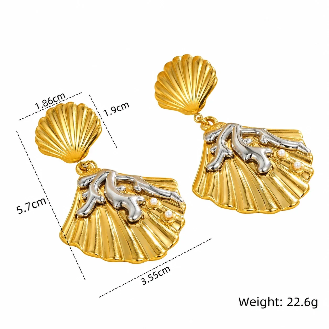 Foto do produto: Brincos Pendentes de Concha com Estrela-do-Mar em Aço Banhado a Ouro 18K