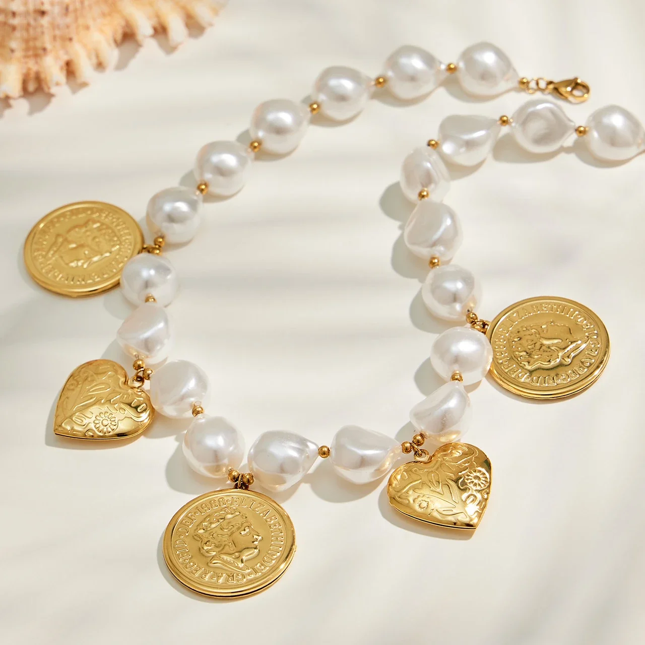 Charm Necklace with Pearl-effect-Effect Beads, Gold-Plated Steel