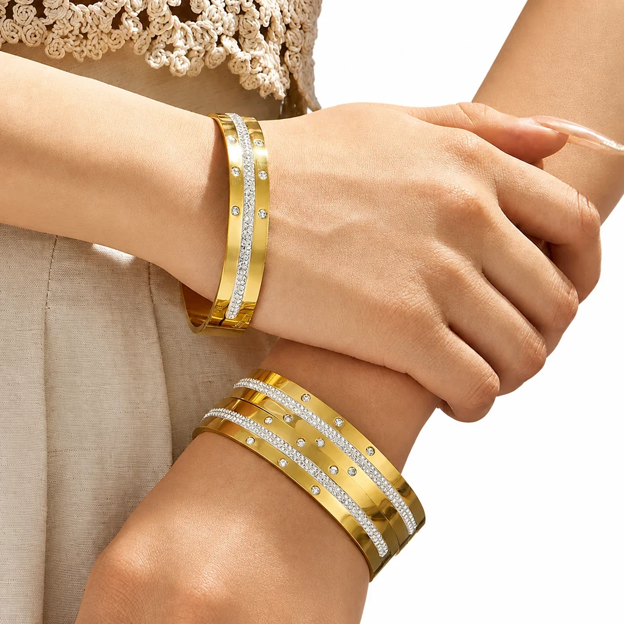 Polished Gold PVD 316L Pavé Stripe Hinged Bangle