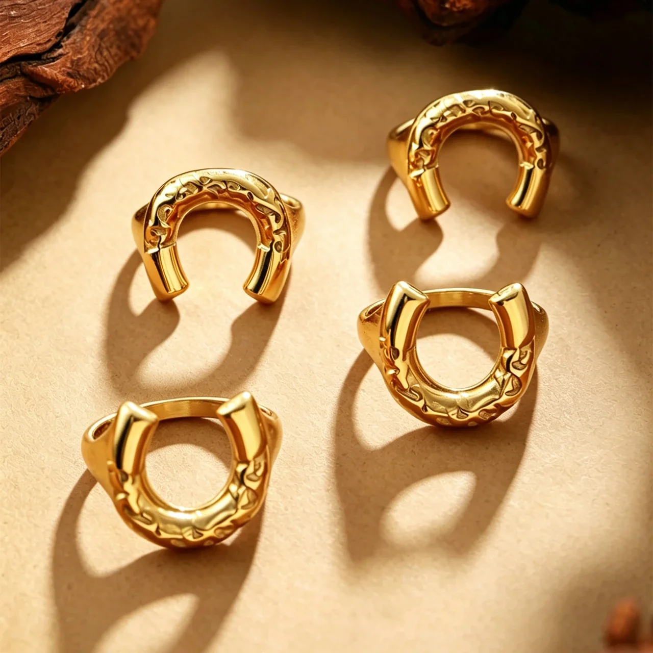 Horseshoe Ring with Engraved Relief Gold-Plated Stainless Steel
