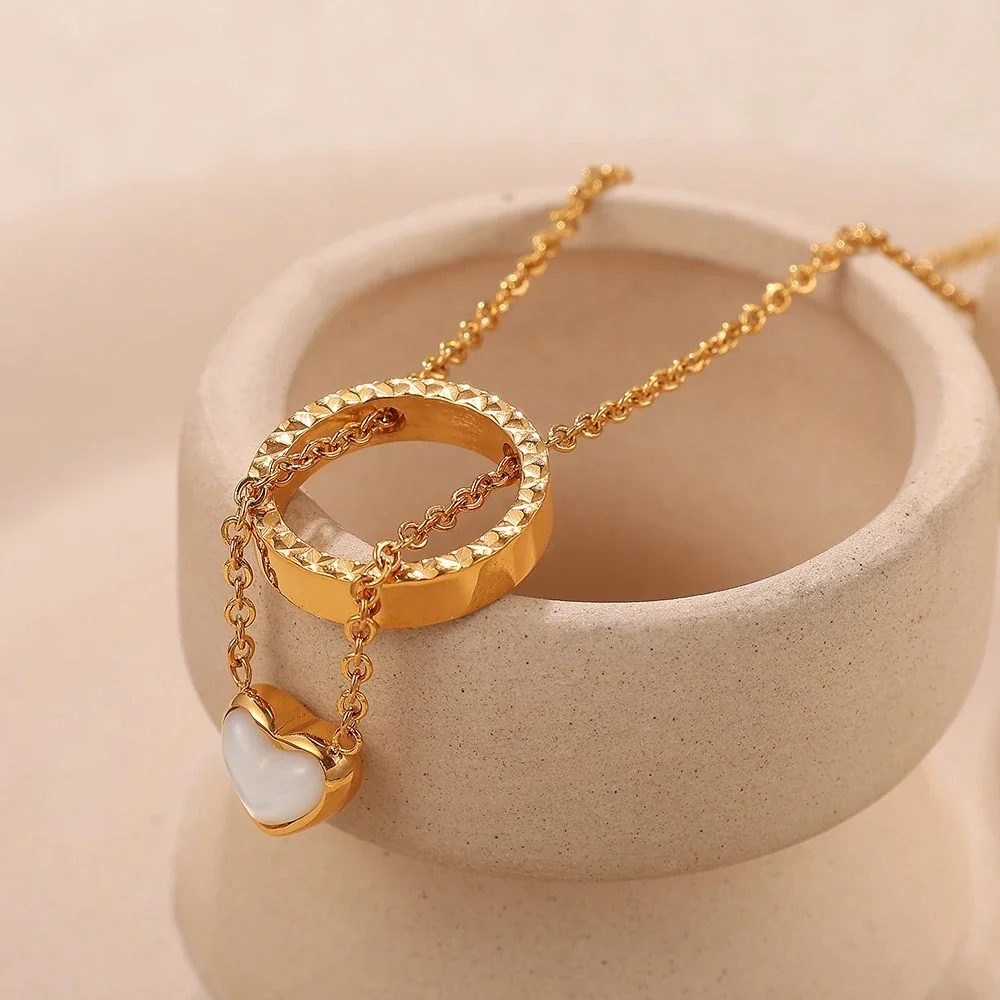 Necklace: Heart Shell Textured Circle 18K Gold-Plated