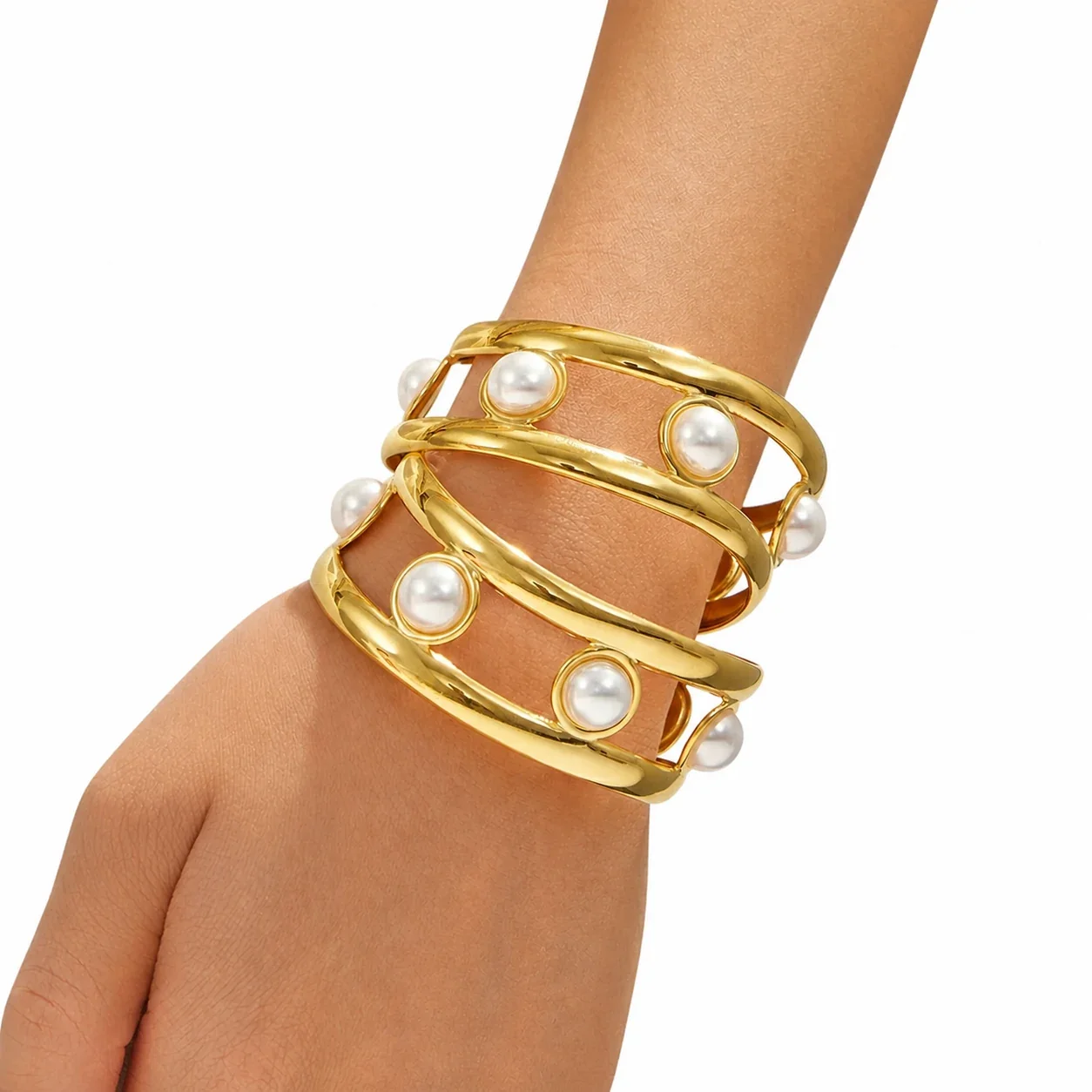 Openwork 18K Gold-Plated 316L Shell Pearl Cuff Bracelet