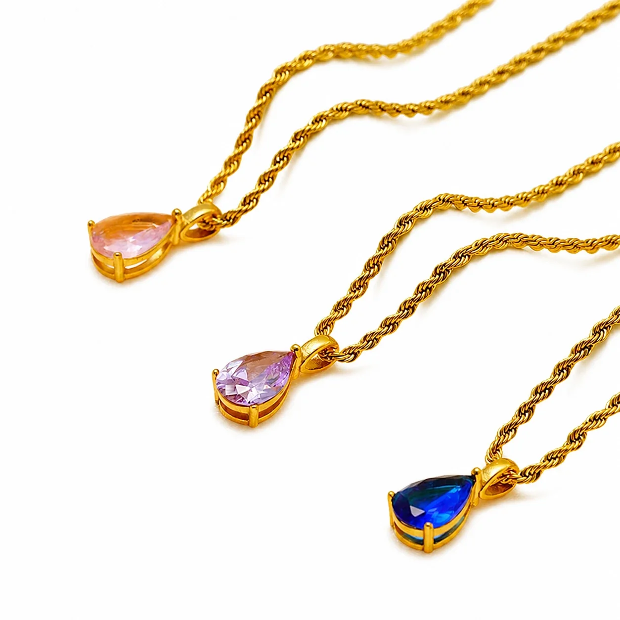 Radiant 18K Gold-Plated Rope Chain Teardrop Pendant Necklace