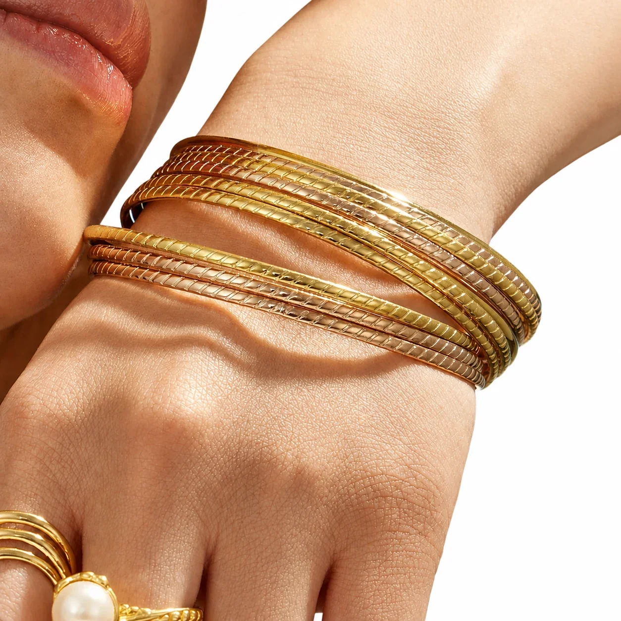 Refined 316L Stainless Steel Ribbed Smooth Stacking Bangle