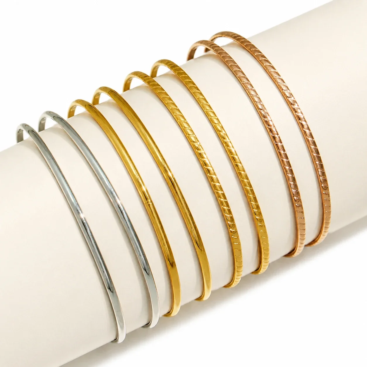 Refined 316L Stainless Steel Ribbed Smooth Stacking Bangle