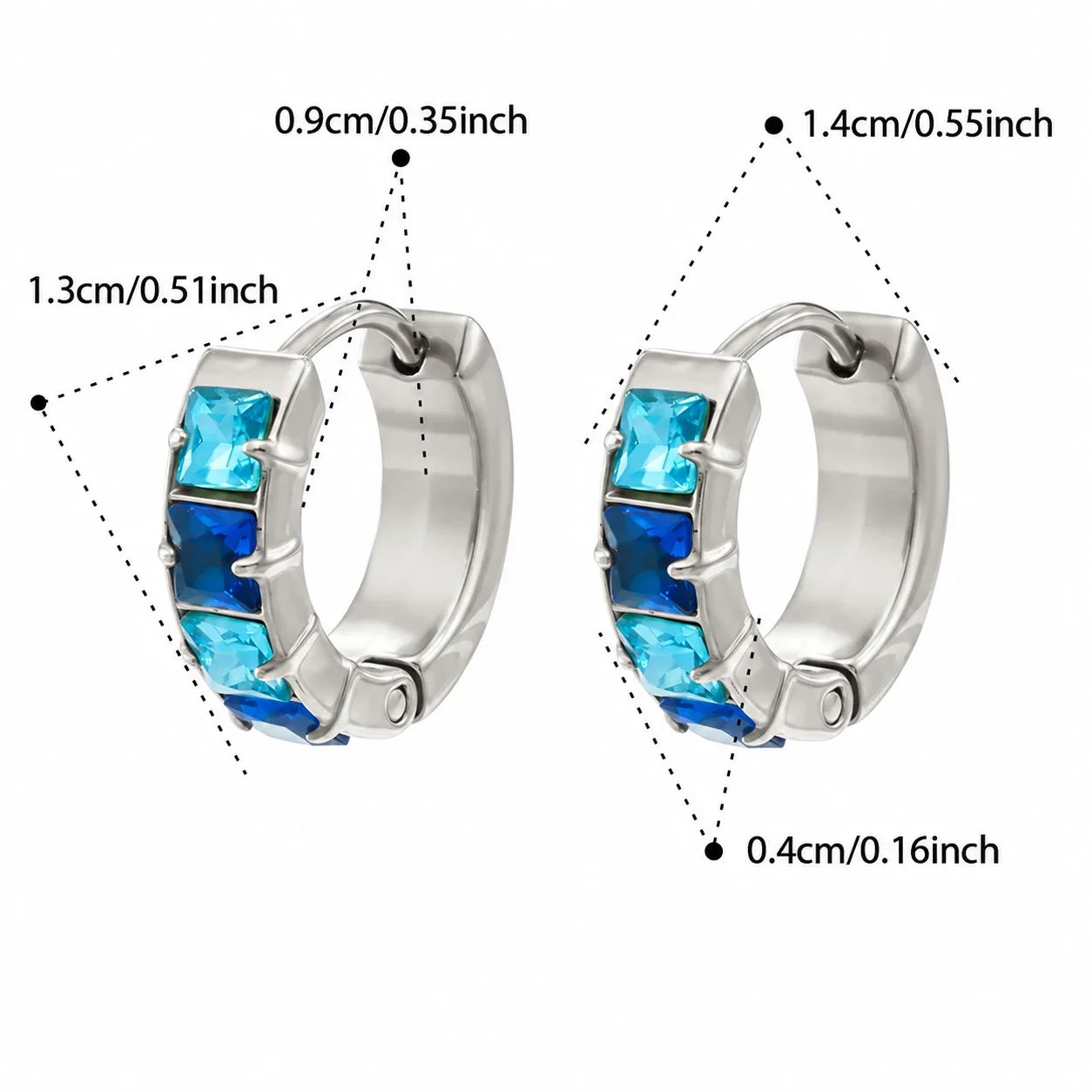 Huggie-oorringen met vierkante CZ-stenen en 18K goudkleurige PVD productfoto